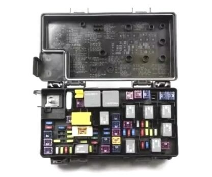 2016 JEEP GRAND-CHEROKEE CHASSIS ECM POWER SUPPLY (TOTALLY INTEGRATED POWER CONTROL), (INCLUDES FUSE BOX), (RH ENGINE COMPARTMENT), 3.6L, (AUTOMATIC ENGINE STOP AND START)