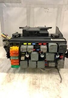 2002 SATURN VUE FUSE BOX ENGINE 3.0L