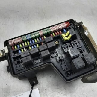 2005 DODGE RAM-1500 FUSE BOX ENGINE 5.7L