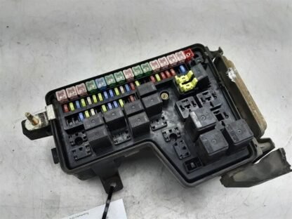 2005 DODGE RAM-1500 FUSE BOX ENGINE 5.7L