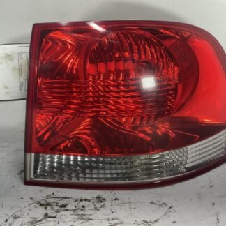 Calavera derecha | 2005 VOLKSWAGEN TOUAREG TAIL LIGHT RIGHT QUARTER PANEL MOUNTED R